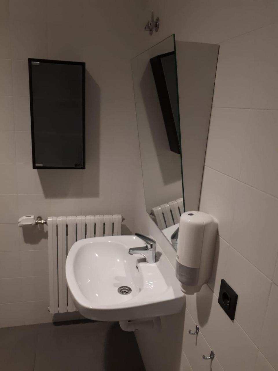 Albergue Peregrinos San Francisco De Asis León Zewnętrze zdjęcie